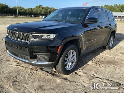 2022 Jeep Grand Cherokee 4x4 Laredo 4-Door Sport Utility Vehicle