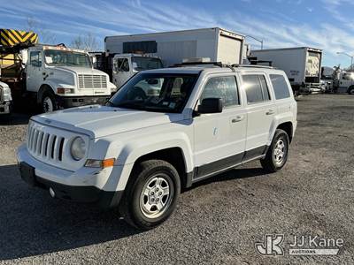 2014 Jeep Patriot 4x4 4-Door Sport Utility Vehicle