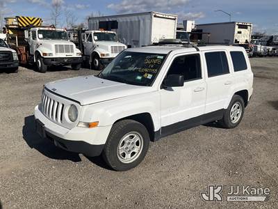 2014 Jeep Patriot 4x4 4-Door Sport Utility Vehicle