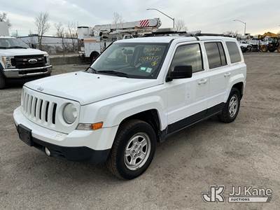 2014 Jeep Patriot 4x4 4-Door Sport Utility Vehicle