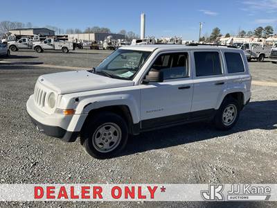 2013 Jeep Patriot 4x4 4-Door Sport Utility Vehicle