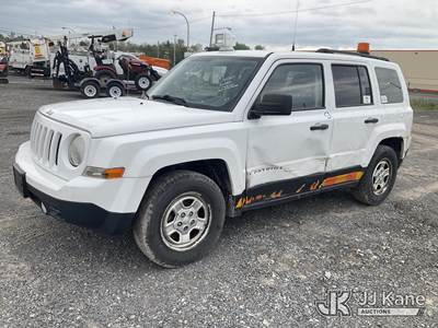 2014 Jeep Patriot 4x4 4-Door Sport Utility Vehicle
