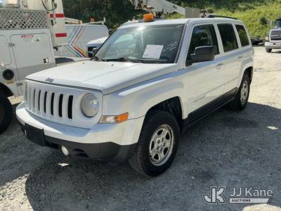 2014 Jeep Patriot 4x4 4-Door Sport Utility Vehicle