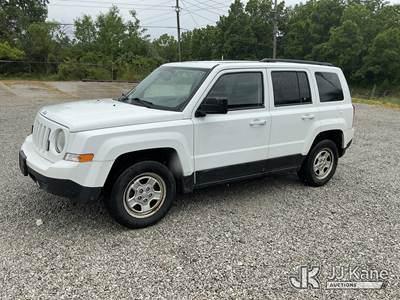 2014 Jeep Patriot 4x4 4-Door Sport Utility Vehicle