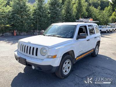 2014 Jeep Patriot 4x4 4-Door Sport Utility Vehicle