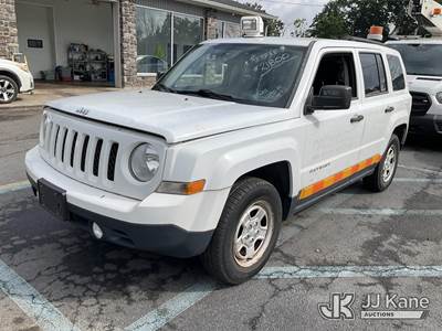 2015 Jeep Patriot 4x4 4-Door Sport Utility Vehicle