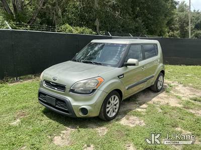 2013 Kia Soul 4-Door Sport Utility Vehicle