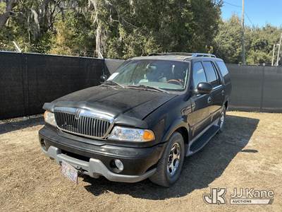2001 Lincoln Navigator 2WD 4-Door Sport Utility Vehicle