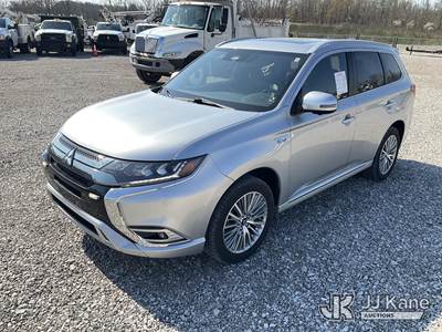 2020 Mitsubishi Outlander PHEV 4-Door Sport Utility Vehicle
