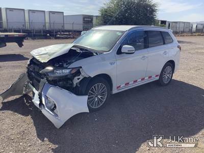 2020 Mitsubishi Outlander PHEV 4-Door Hybrid Sport Utility Vehicle