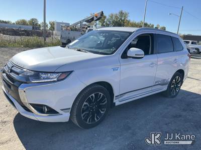 2018 Mitsubishi Outlander PHEV Hybrid AWD 4-Door Sport Utility Vehicle