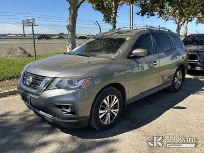 2019 Nissan Pathfinder 4-Door Sport Utility Vehicle