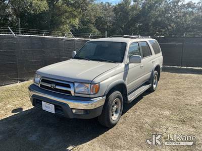 2000 Toyota 4Runner 4-Door Sport Utility Vehicle