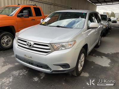 2013 Toyota Highlander Base 4-Door Sport Utility Vehicle