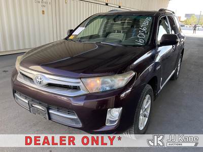 2013 Toyota Highlander Hybrid 4WD 4-Door Sport Utility Vehicle
