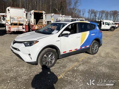 2018 Toyota RAV4 Hybrid 4-Door Sport Utility Vehicle