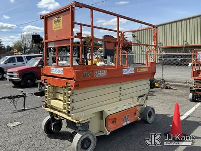 2010 Genie 2643ES Self-Propelled Scissor Lift