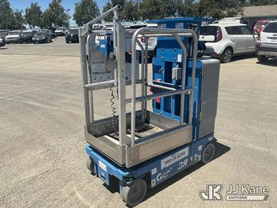 2019 Genie GR-12 Self-Propelled Manlift