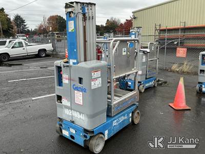 2016 Genie GR20 Self-Propelled Manlift