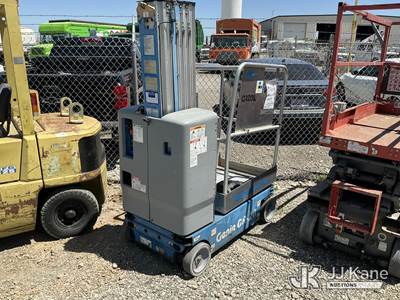 2013 Genie GR-20 Self-Propelled Manlift