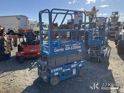 Genie GS-1330m Self-Propelled Scissor Lift