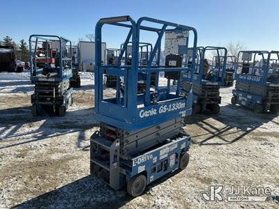 Genie GS-1330M Self-Propelled Scissor Lift
