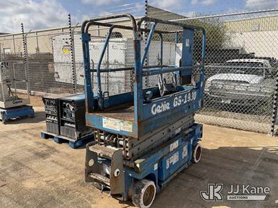Genie GS1930 Self-Propelled Scissor Lift
