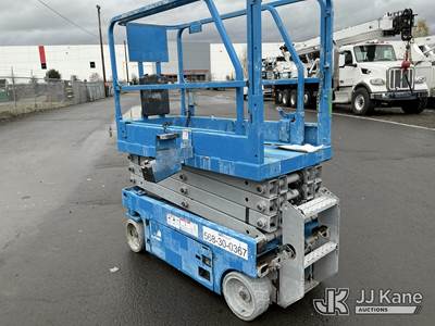 Genie GS1930 Self-Propelled Scissor Lift