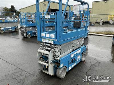 Genie GS1930 Self-Propelled Scissor Lift