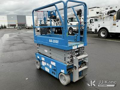 Genie GS1930 Self-Propelled Scissor Lift