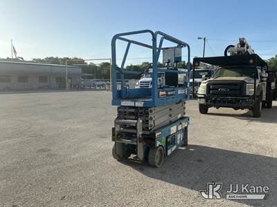 2018 Genie GS-1930 Self-Propelled Scissor Lift