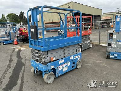 2013 Genie GS1930 Self-Propelled Scissor Lift
