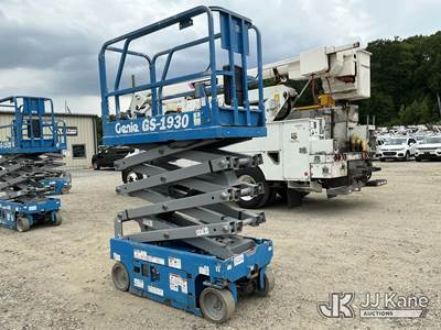 2017 Genie GS1930 Self-Propelled Scissor Lift