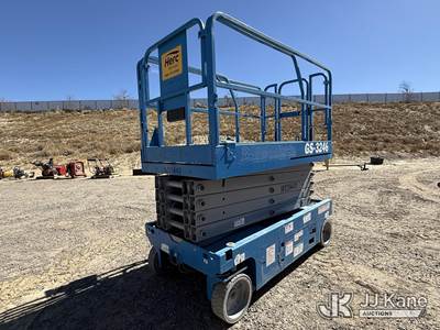 2017 Genie GS3246 Self-Propelled Scissor Lift