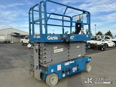 2017 Genie GS-4047 Self-Propelled Scissor Lift