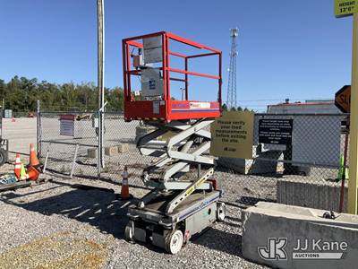 Sky Jack SJIII-3215 Self-Propelled Scissor Lift
