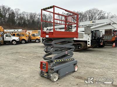 2012 SkyJack SJIII-3219 Self-Propelled Scissor Lift