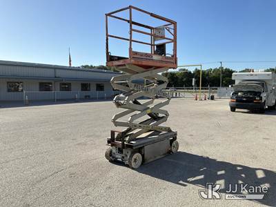 2003 SkyJack SJIII-3219 19 Foot Self-Propelled Scissor Lift