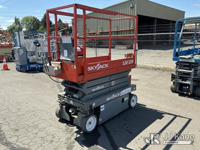 2018 Skyjack SJIII 3219 Self-Propelled Scissor Lift