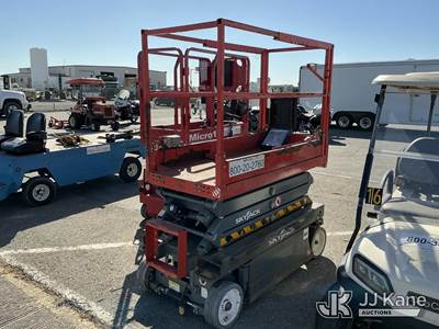 SkyJack SJIII-3219 Self-Propelled Scissor Lift