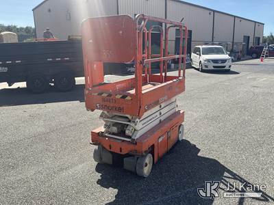 Snorkel Lift S3219E Self-Propelled Scissor Lift