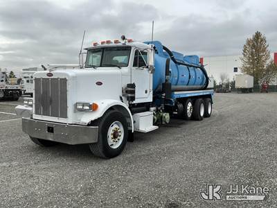 2001 Peterbilt 378 T/A Flatbed/Utility Truck