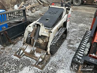 2005 Bobcat MT52 Walk-Behind Crawler Skid Steer Loader