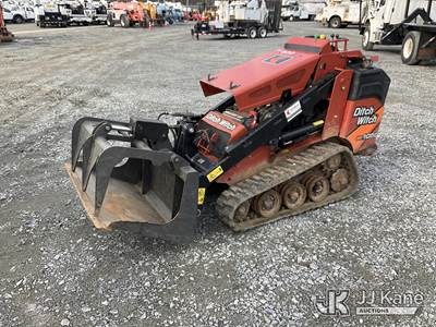 2022 Ditch Witch SK1050 Mini Crawler Skid Steer Loader