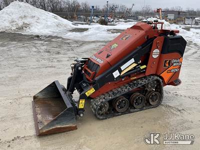 2019 Ditch Witch SK600 Mini Crawler Skid Steer Loader