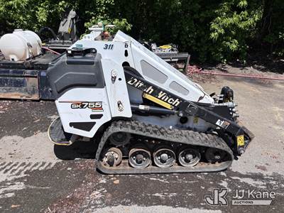 2014 Ditch Witch SK755 Stand-Up Crawler Skid Steer Loader