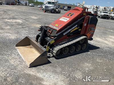 2021 Ditch Witch SK800 Mini Crawler Skid Steer Loader
