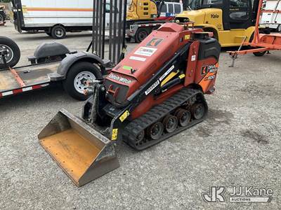 2021 Ditch Witch SK800 Stand-Up Crawler Skid Steer Loader