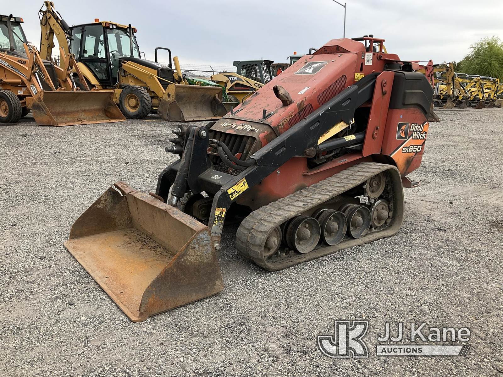2015 Ditch Witch SK850 StandUp Crawler Skid Steer Loader For Sale