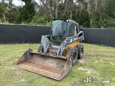 2017 John Deere 320E Rubber Tired Skid Steer Loader